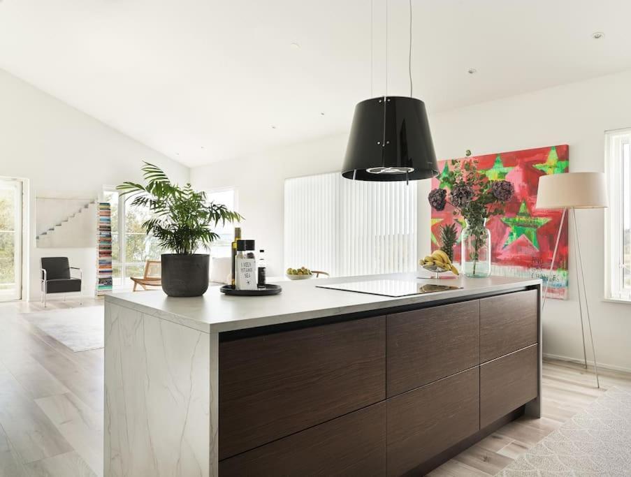 Modern Luxury - Ocean & Mountain Views Apartamento *