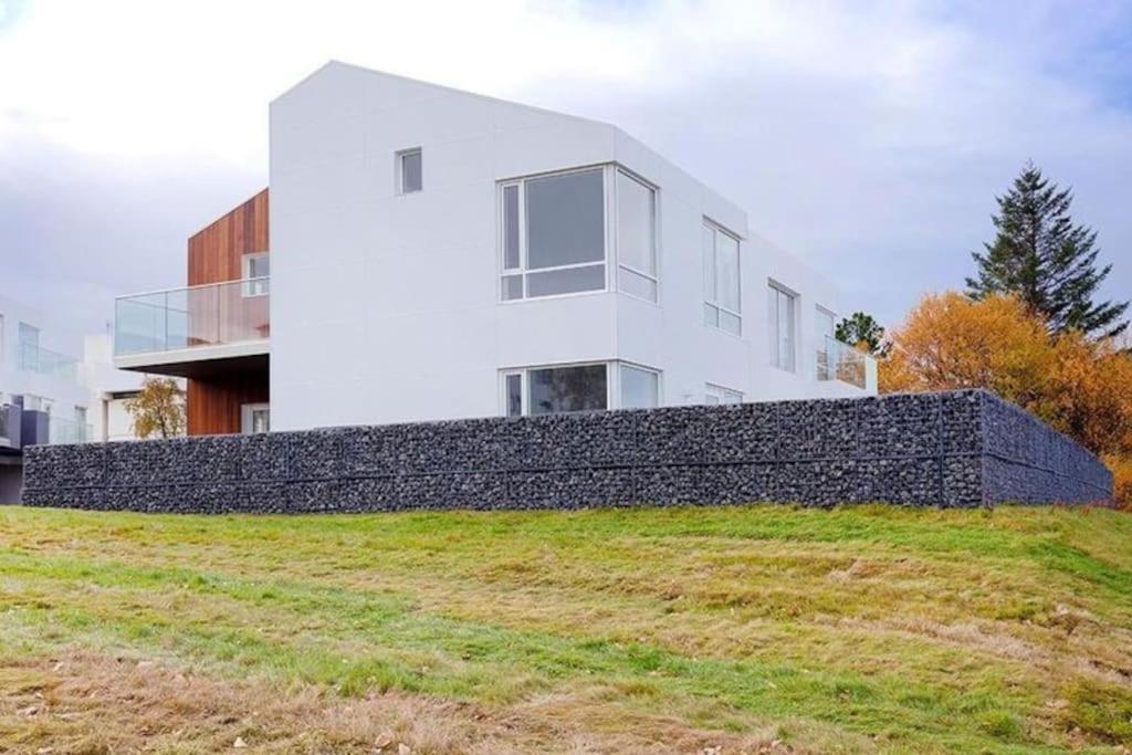 Modern Luxury - Ocean & Mountain Views Appartement *